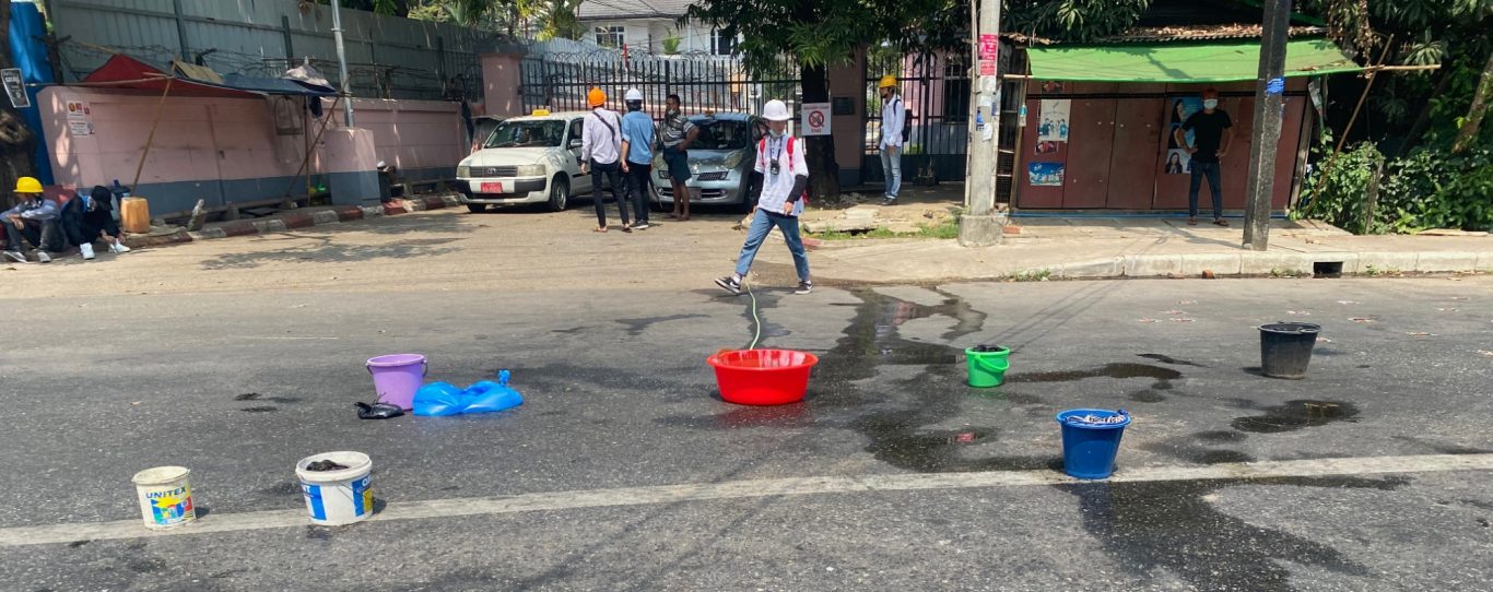 Water against teargas_Yangon 2021